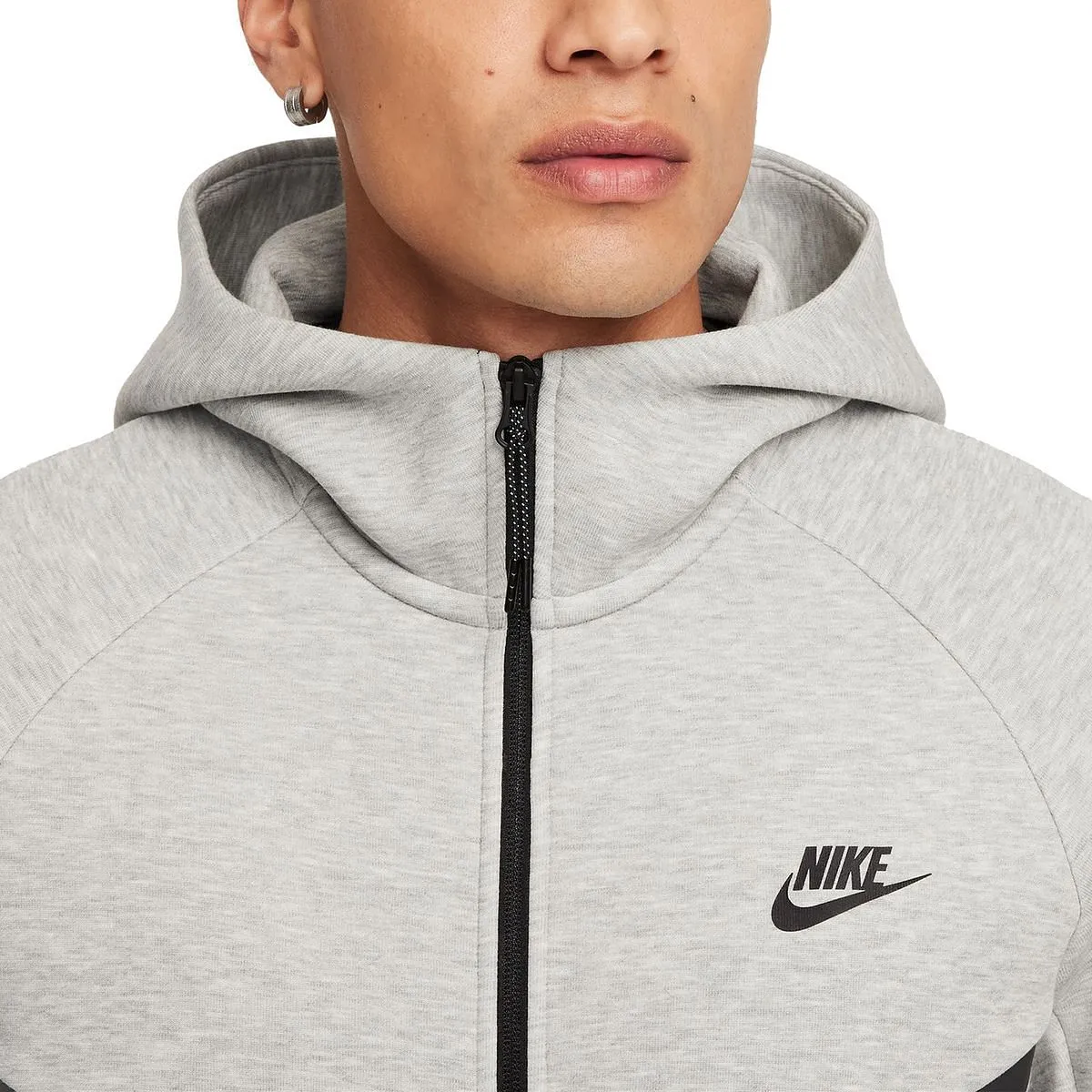      NIKE FELPA FULL ZIP CON CAPPUCCIO TECH FLEECE  